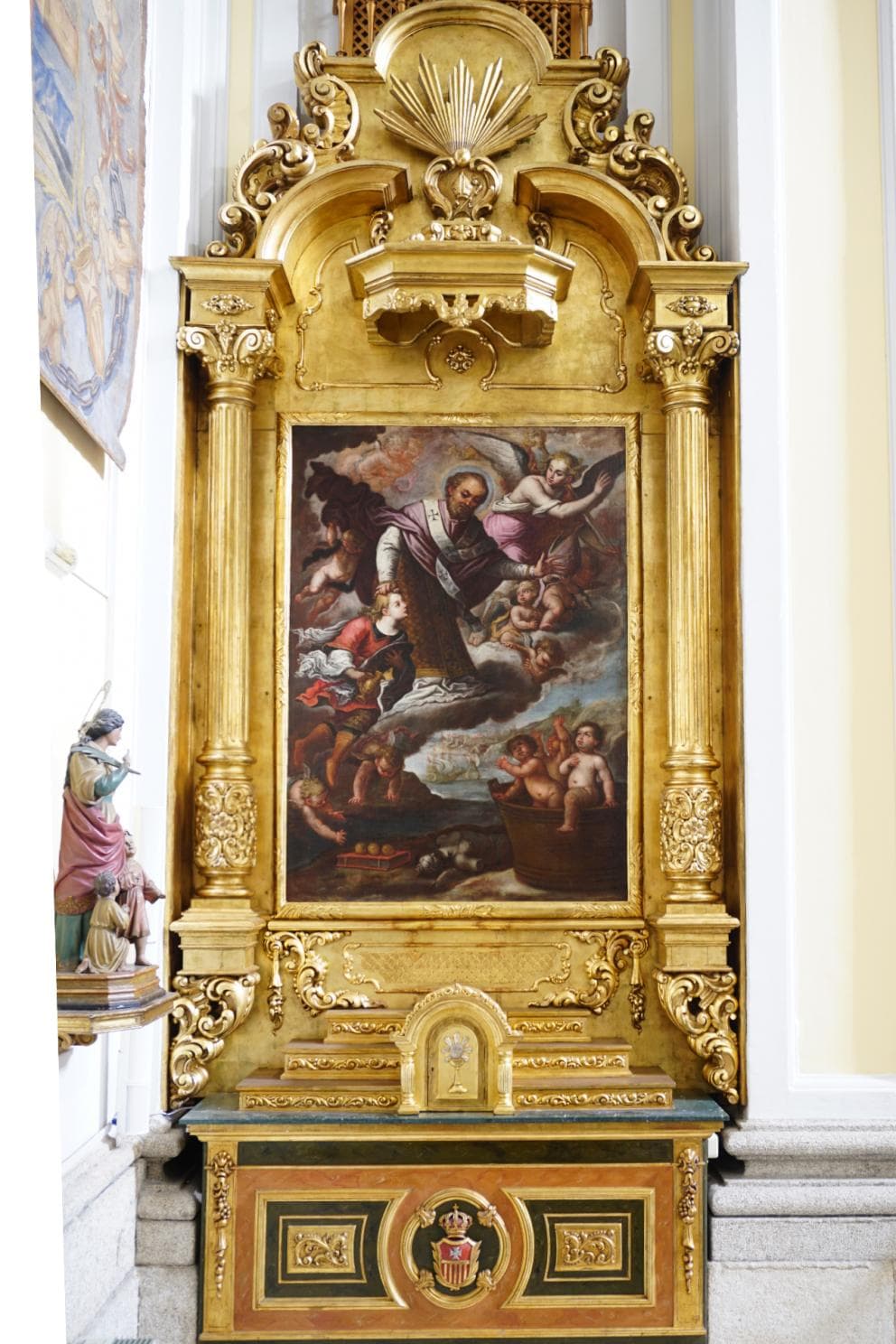 Retablo lateral dorado de las Góngoras